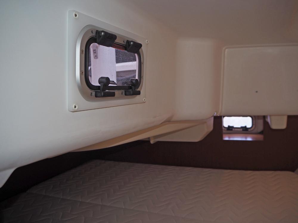 Aft cabin, Accommodation